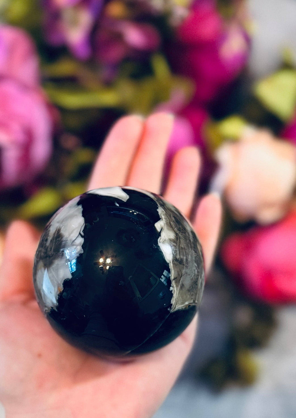Volcano Agate Crystal Spheres, UV Fluorescent Crystal Balls: 300-349 Grams