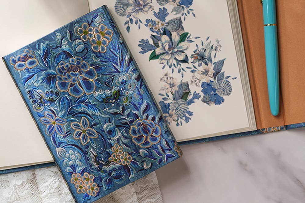 Paperblanks Blue Willow Celebrate Hanfu Hardcover Journal: Mini / Lined