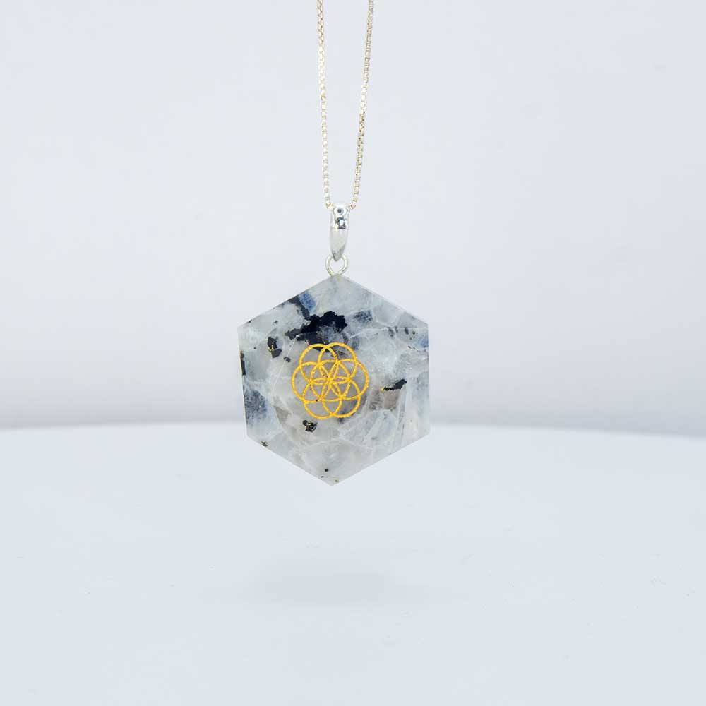 Pendant Faceted Hexagon Seed of Life - Rainbow Moonstone: Moonstone rainbow moonstone