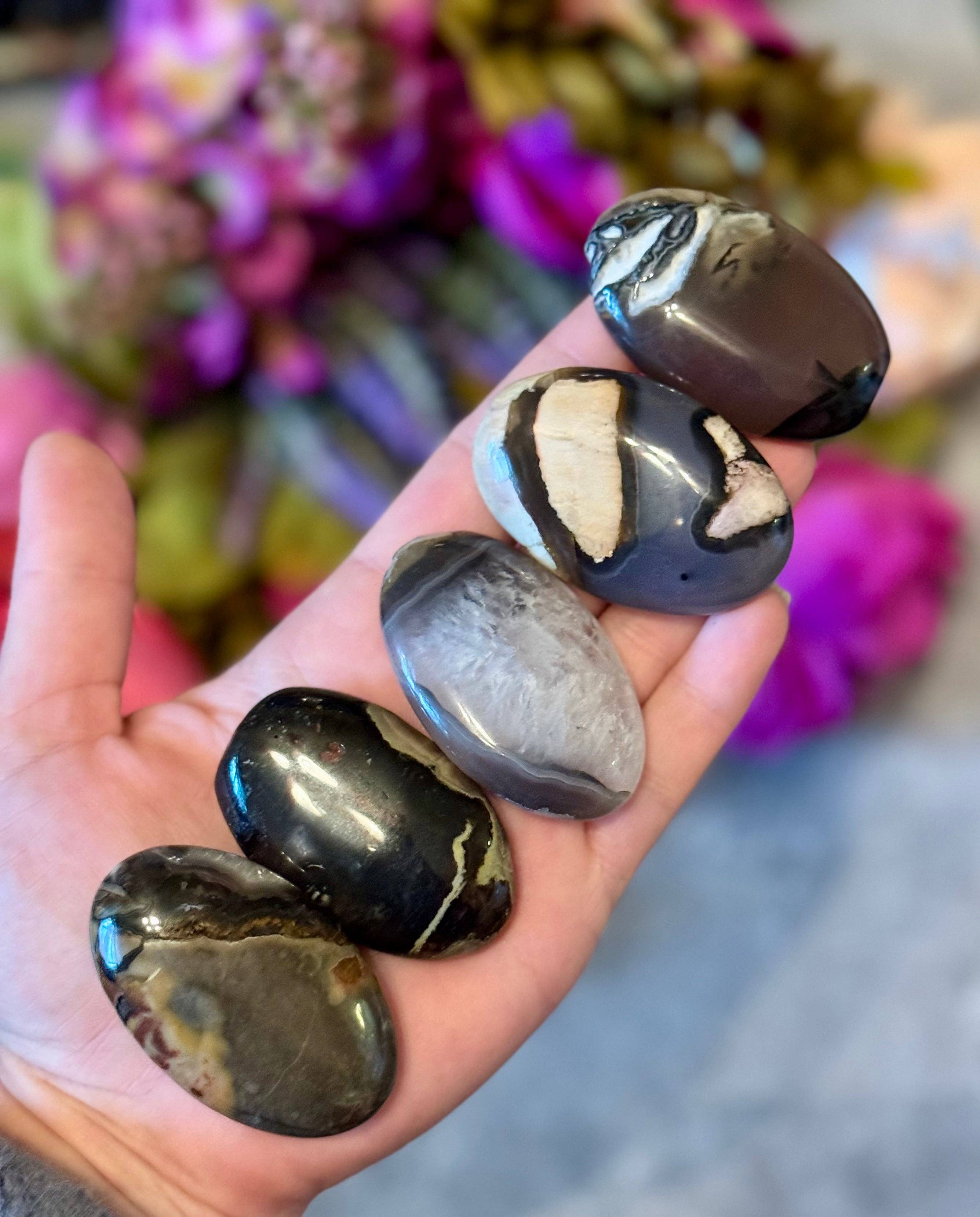 Volcano Agate Palmstones, Green Fluorescent UV Crystals: 25-49 Grams