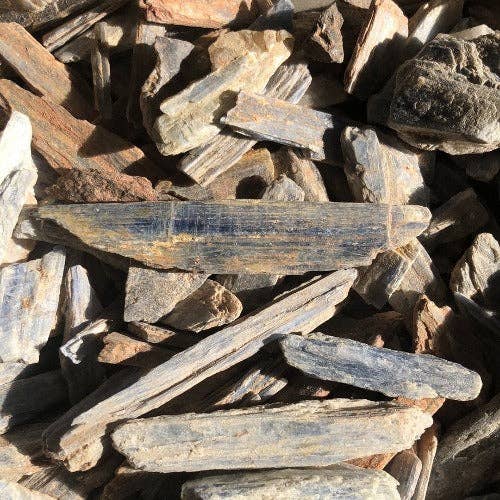 Kyanite raw stones - Blue healing Kyanite: 2 in