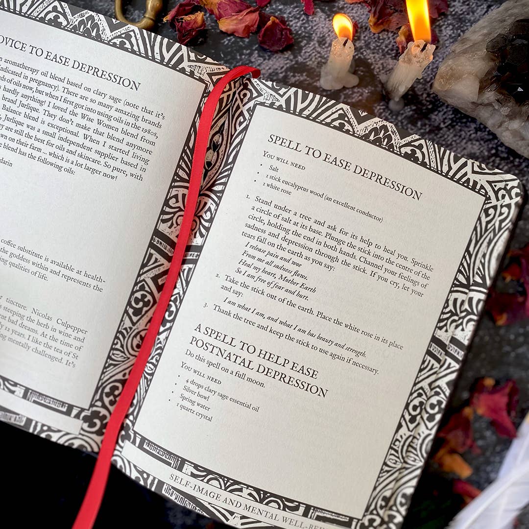 Lost Book of Spells by Fiona Horne: Hardcover 240 pages / English