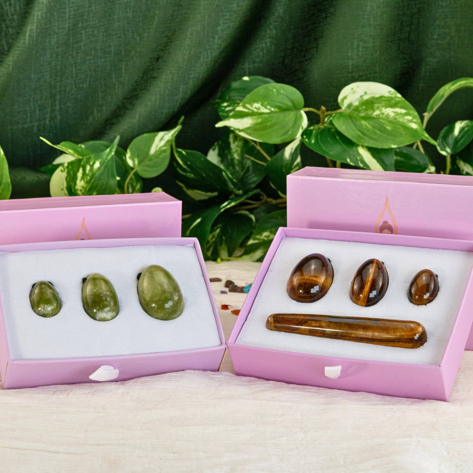 Yoni Eggs: Green Flower Jade / 4pc