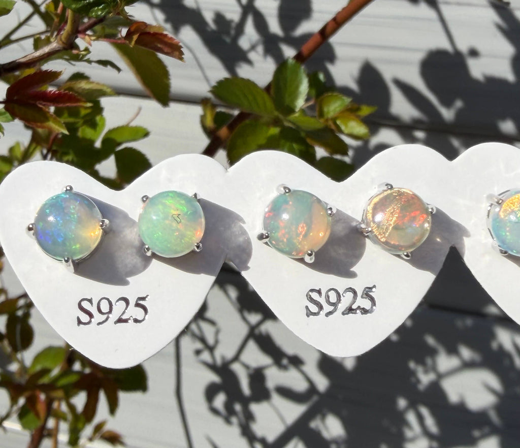 Natural Opal Stud Earring 6mm