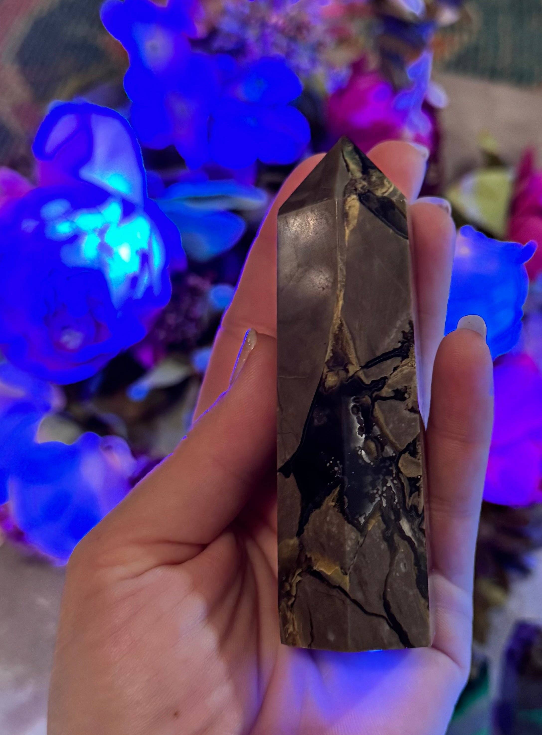 Volcano Agate Towers, UV Fluorescent Green Crystals: 50-74 Grams