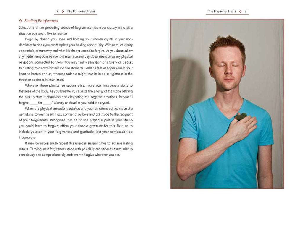 Crystal Healing for the Heart by Nicholas Pearson: Paperback 288 pages / English