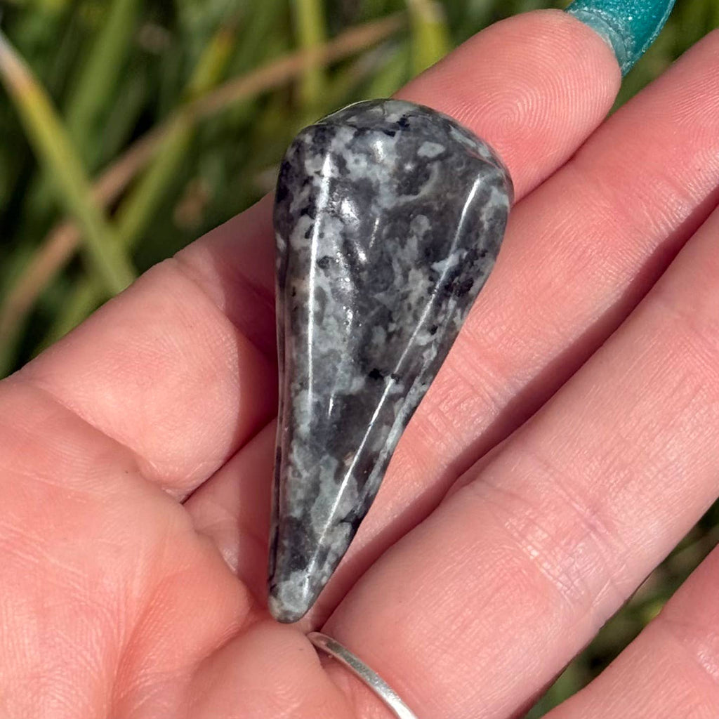 Yooperlite Raven Skull