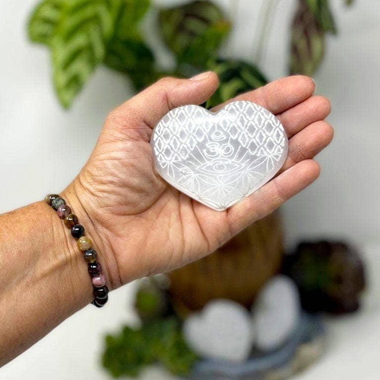 Selenite Crystal Stone Heart - Engraved Eye Pattern Charging
