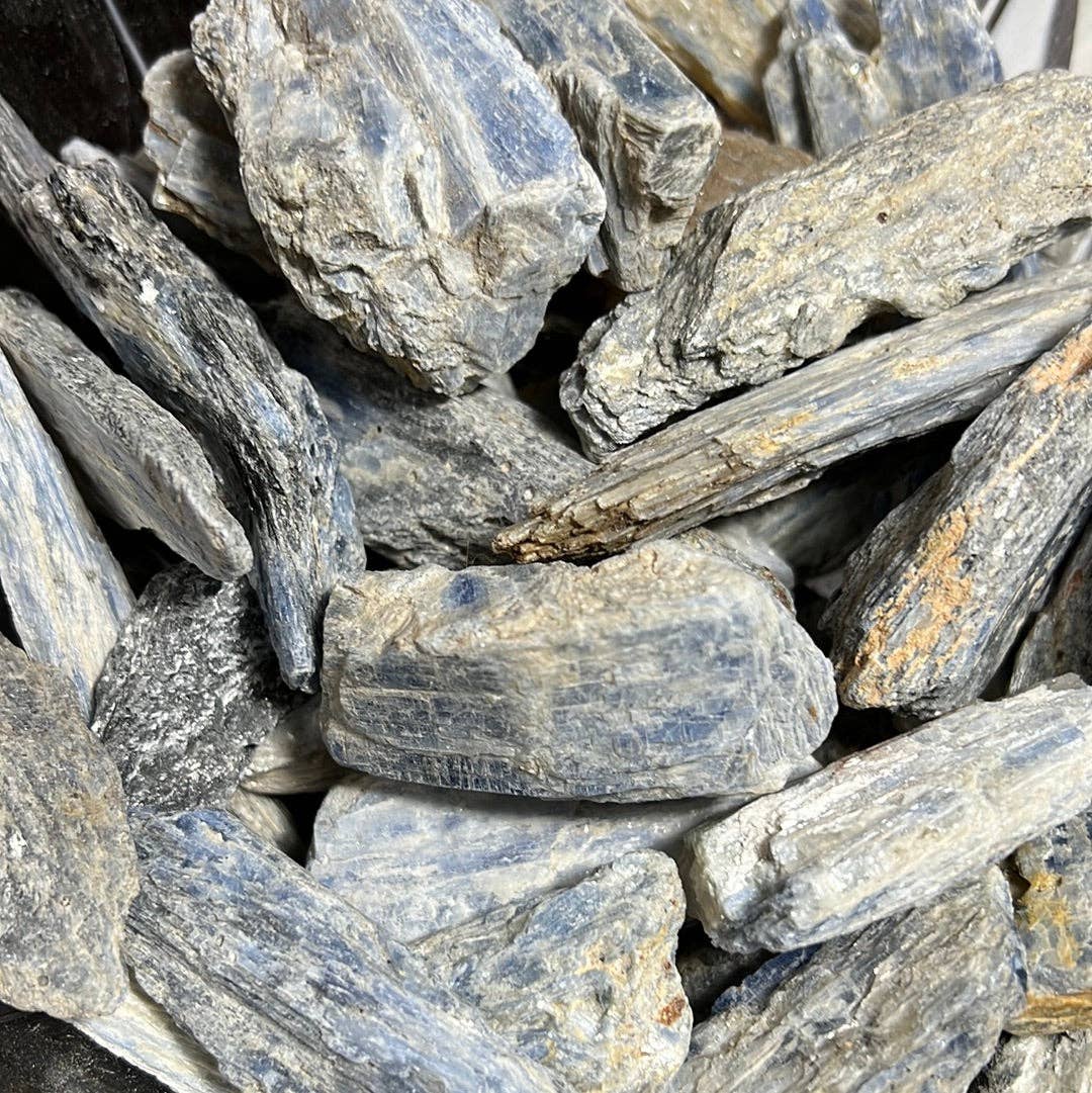Kyanite raw stones - Blue healing Kyanite: 2 in