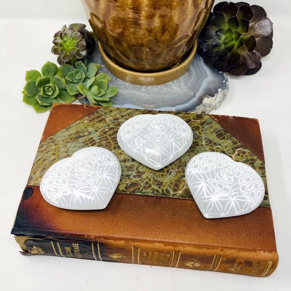 Selenite Crystal Stone Heart - Engraved Eye Pattern Charging